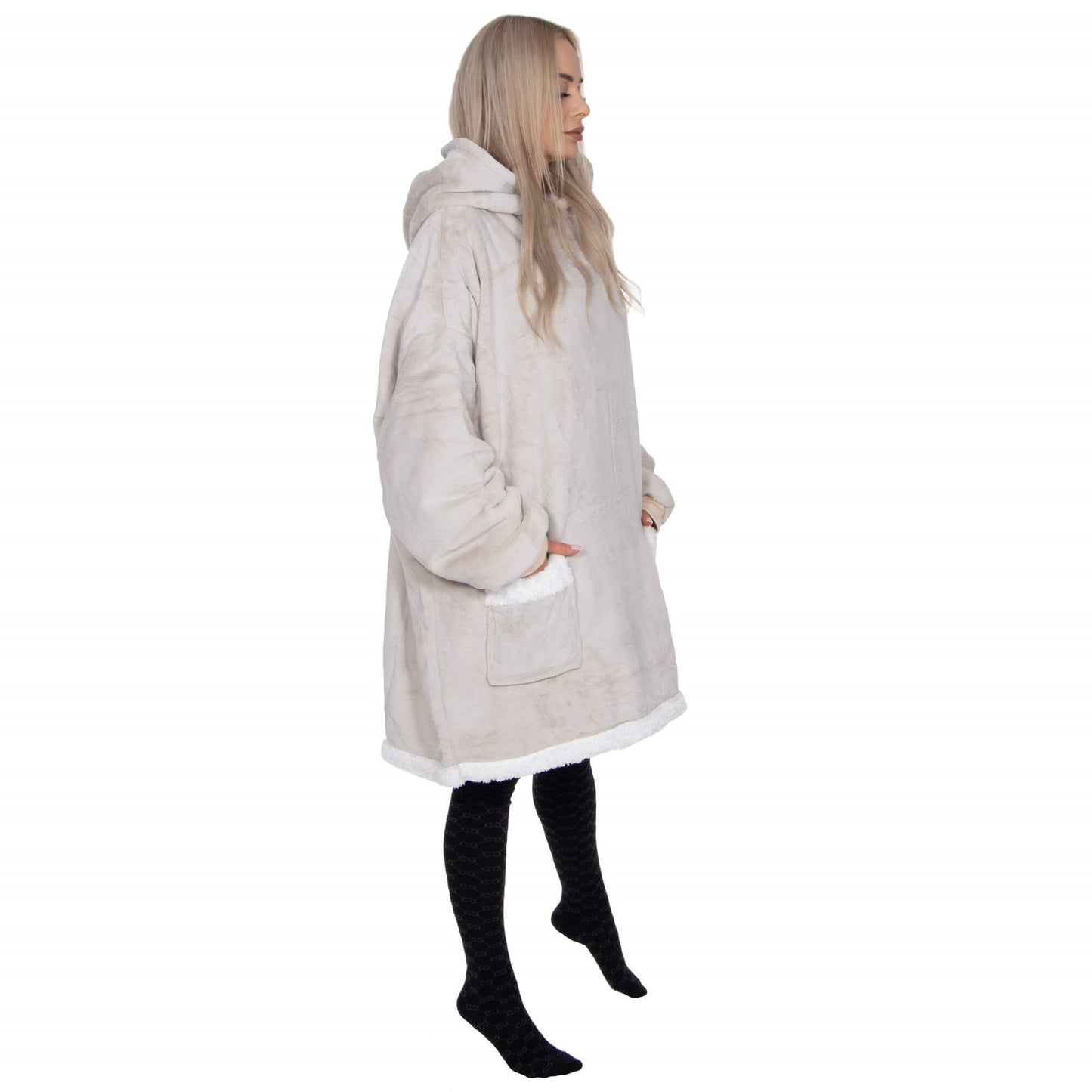 Hoodie Blanket – šiltas megztinis–pledas, šviesiai pilka