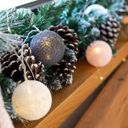 CL0048 Medvilniniai burbulai 20 LED, 2xAA