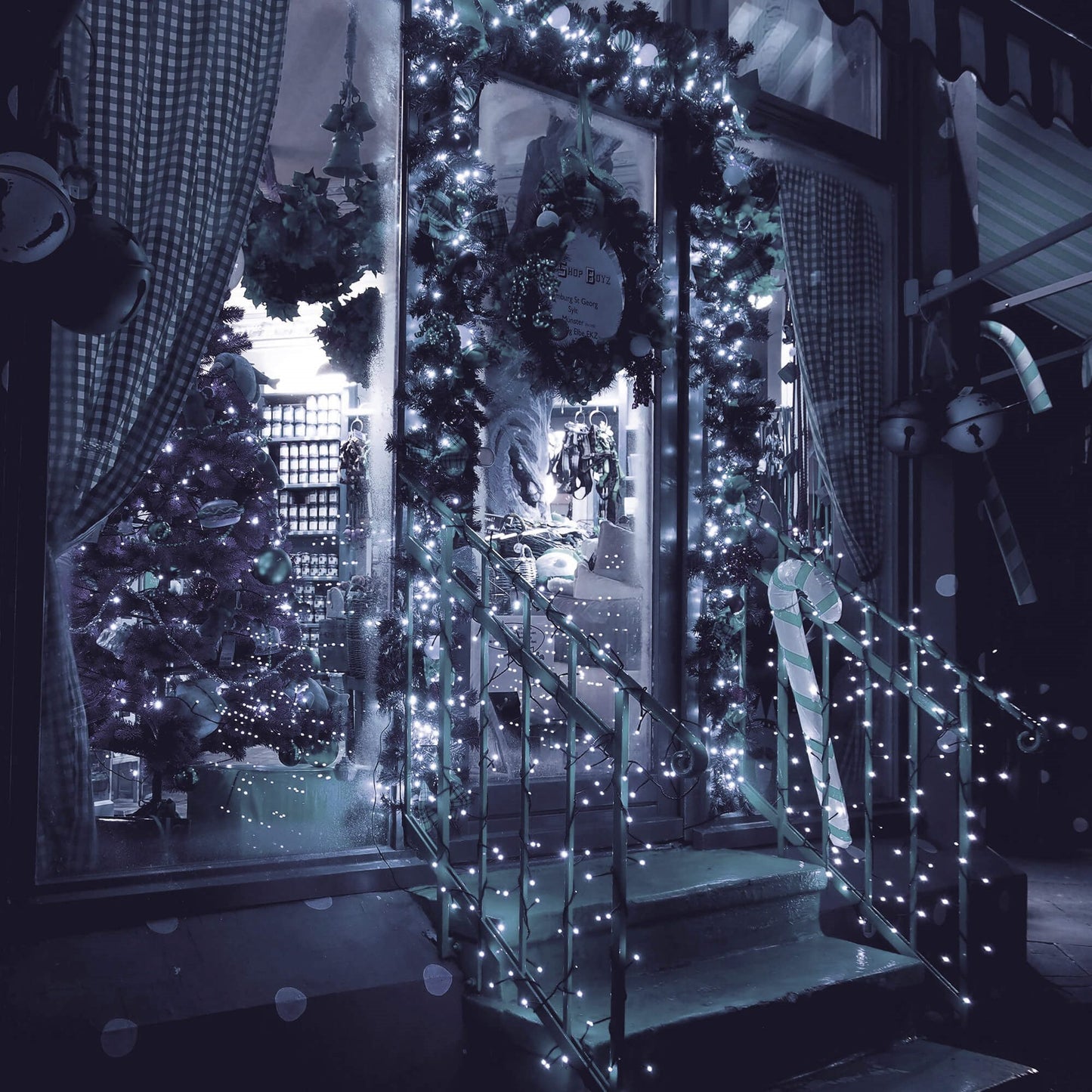 CL0401 Led girlianda 400 LED, 24m, šaltai balta