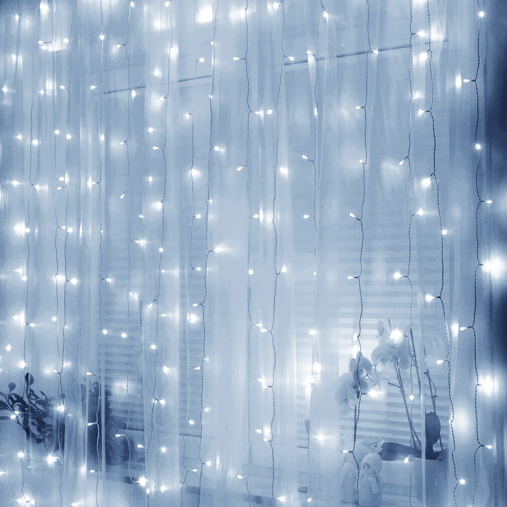 Šviesos užuolaida  CL0184 300 LED girlianda šaltai balta šviesa vidui ir laukui