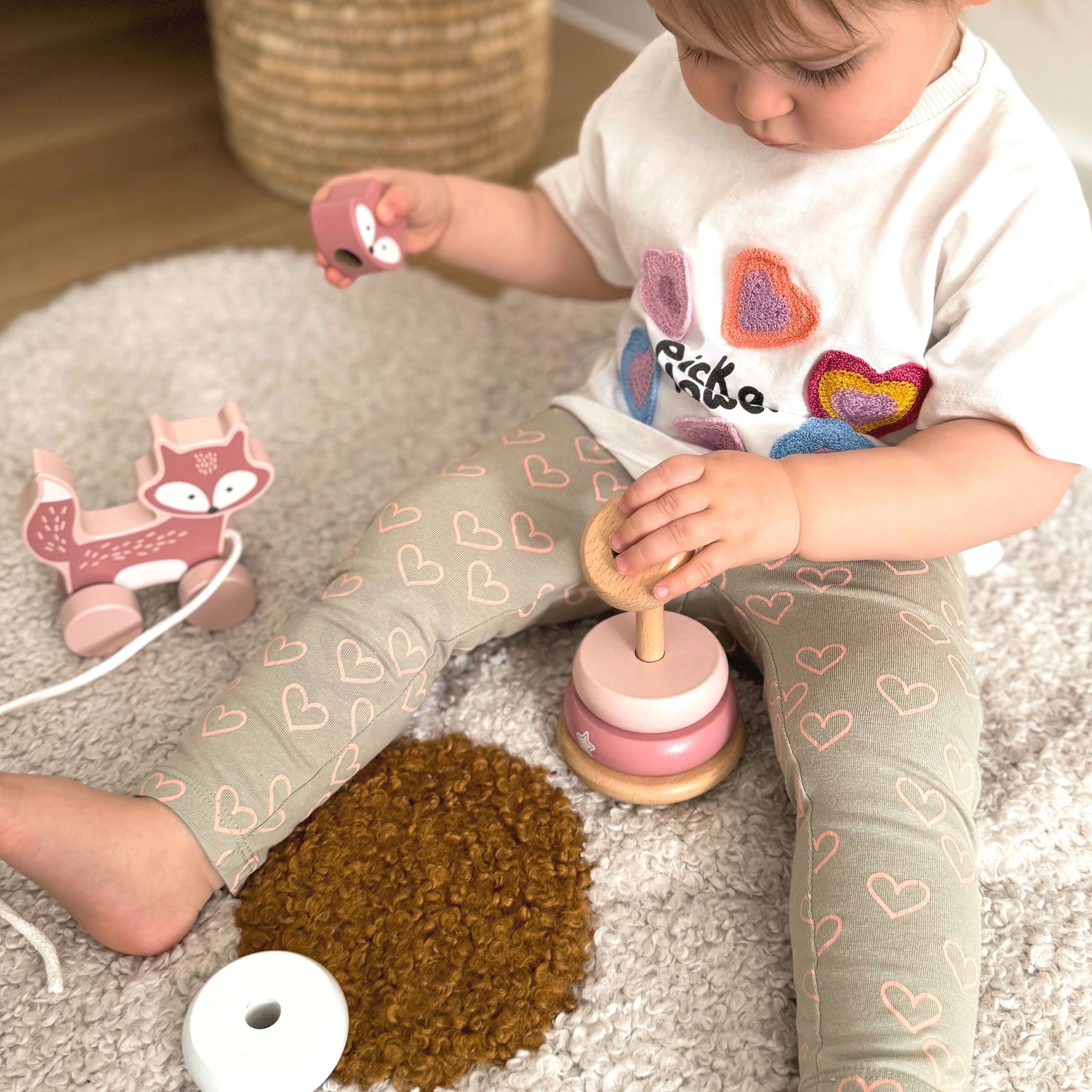 Wooden Set: Pyramid + Fox for Pulling